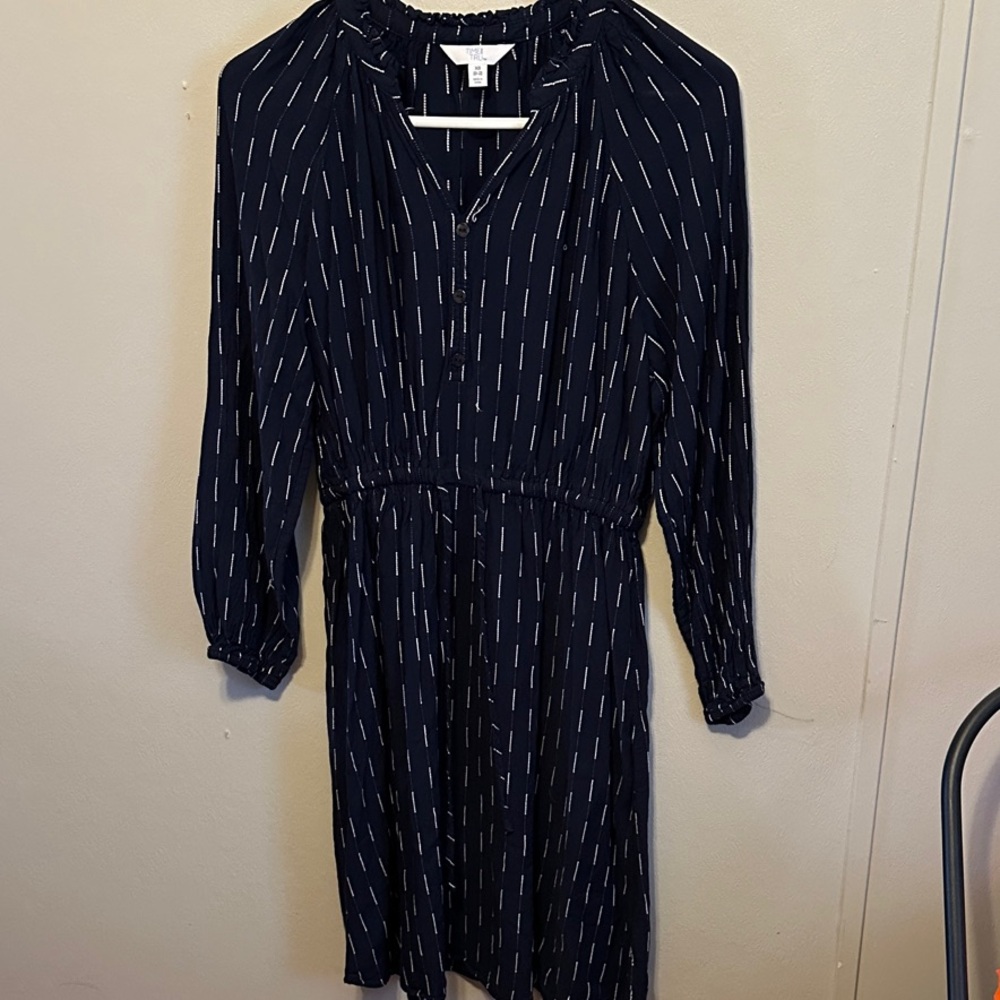 Time and Tru Navy Blue Patterned Long-Sleeve Dress